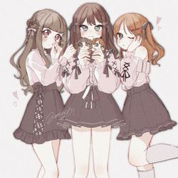 This is a pixiv picture whose title is 地雷系量産型トラプリ.