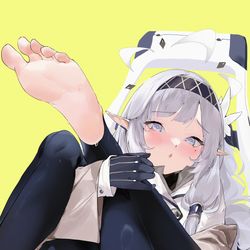 This is a pixiv picture whose title is 👩‍.