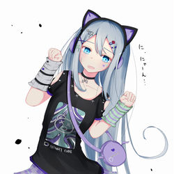 This is a pixiv picture whose title is 猫耳ヘッドホンの奏ちゃん.