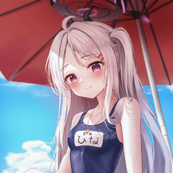 This is a pixiv picture whose title is 水着ヒナ 🌊.