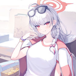 This is a pixiv picture whose title is ハルナ👟.
