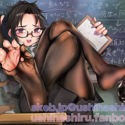 This is a pixiv picture whose title is 黒ストの中のつま先は…♡.