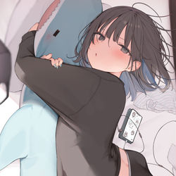 This is a pixiv picture whose title is 寝起き恥ずかしインナーカラー彼女.