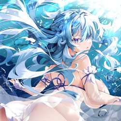 This is a pixiv picture whose title is 仕事絵 NIKKE へルム.