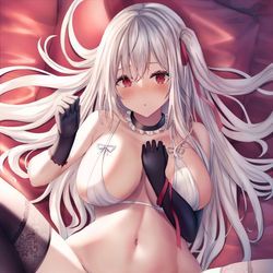 This is a pixiv picture whose title is お誘い銀髪娘.