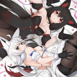 This is a pixiv picture whose title is 白黒+すこん部.