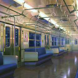 This is a pixiv picture whose title is 国鉄103系電車 / Kumoha 103 夜.