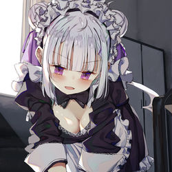 This is a pixiv picture whose title is 汚れを見つけて喜ぶメイド.