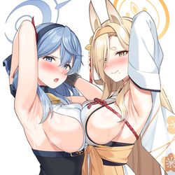 This is a pixiv picture whose title is 横乳バトル.