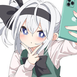 This is a pixiv picture whose title is 自撮り.