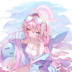 This is a pixiv picture whose title is 水着おじさん.