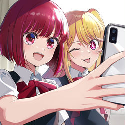 This is a pixiv picture whose title is アイドル活動.