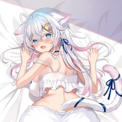 This is a pixiv picture whose title is 猫乃ユキノさん立体マウスパッド.