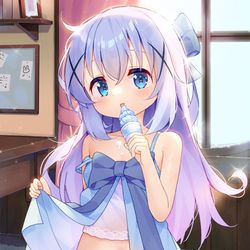 This is a pixiv picture whose title is アイスクリームを食べているチノちゃん.