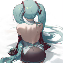 This is a pixiv picture whose title is 背‐28/32.
