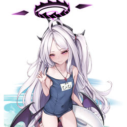This is a pixiv picture whose title is 水着ヒナ.