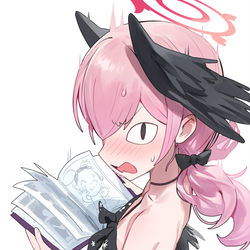 This is a pixiv picture whose title is 「何見てるの…？」.