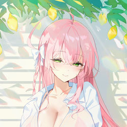This is a pixiv picture whose title is ちらっ、、、.