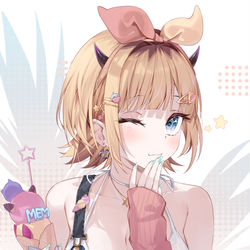 This is a pixiv picture whose title is 水着MEMちょ.