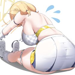 This is a pixiv picture whose title is 腕が…届くはず…なのに！！！.