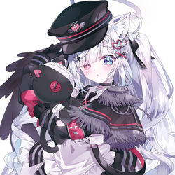 This is a pixiv picture whose title is 軍服メイドな堕天使ちゃん.