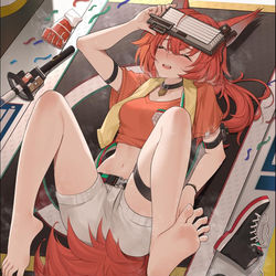 This is a pixiv picture whose title is 【焰尾 约稿】小松鼠vr游戏后的热气脚脚.