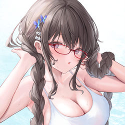 This is a pixiv picture whose title is 地味だけど水着すごい子.