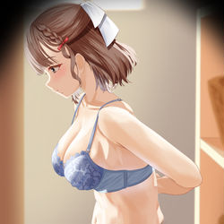 This is a pixiv picture whose title is 着替え朝日.