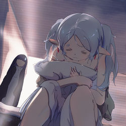 This is a pixiv picture whose title is フリーレン　Zzz.