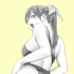 This is a pixiv picture whose title is 持ってきてた水着がTバックだったと気づいたところ。.