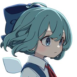 This is a pixiv picture whose title is 斜めから見たチルノ.