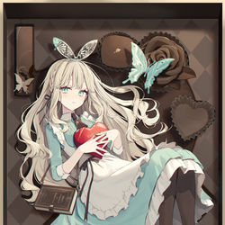 This is a pixiv picture whose title is アリス / 初画集＆個展のお知らせ.