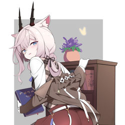 This is a pixiv picture whose title is 画了新衣服.