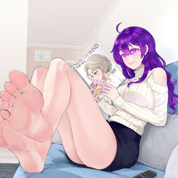 This is a pixiv picture whose title is 雑誌を読む三汐ちゃん.