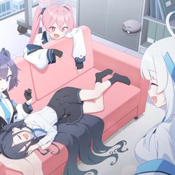 This is a pixiv picture whose title is アリスの特等席！.