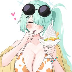 This is a pixiv picture whose title is ヒヨリ、好きなだけ食べてね.