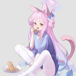 This is a pixiv picture whose title is 摸了猫耳未花.