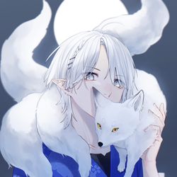 This is a pixiv picture whose title is 月みたいな者.