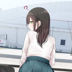 This is a pixiv picture whose title is 「なんで皆こっち見てるんだろ・・？」.