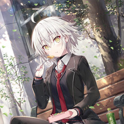 This is a pixiv picture whose title is 折田さん.