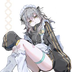 This is a pixiv picture whose title is ジャージメイド星ちゃん.