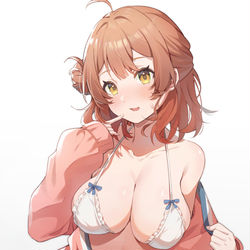 This is a pixiv picture whose title is 水着佑芽.