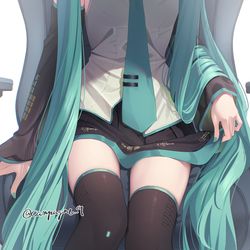 This is a pixiv picture whose title is ミク脚.