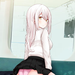 This is a pixiv picture whose title is 通勤電車でぱんつを見せてくる白髪JK.