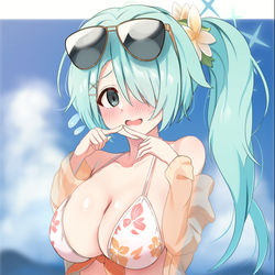 This is a pixiv picture whose title is 水着ヒヨリ.