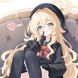 This is a pixiv picture whose title is ニヤニヤ教授.