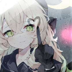 This is a pixiv picture whose title is 😺☝️🤍.