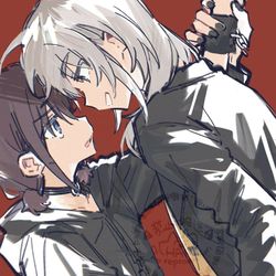 This is a pixiv picture whose title is 【になもも】喧嘩上等.
