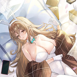 This is a pixiv picture whose title is 朱音（兔女郎）.