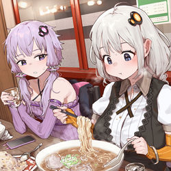 This is a pixiv picture whose title is いっぱい食べるあかりちゃん.
